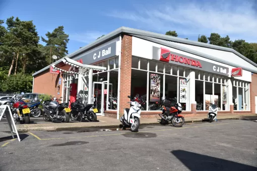 honda-showroom-1.jpg