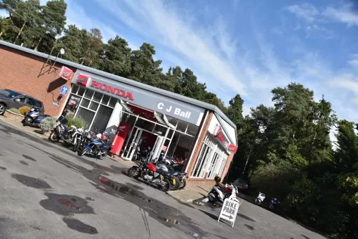 honda-showroom-2.jpg